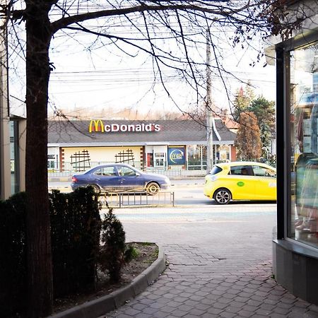 Ultracentral Golden Apartament 1 Suceava Exterior photo